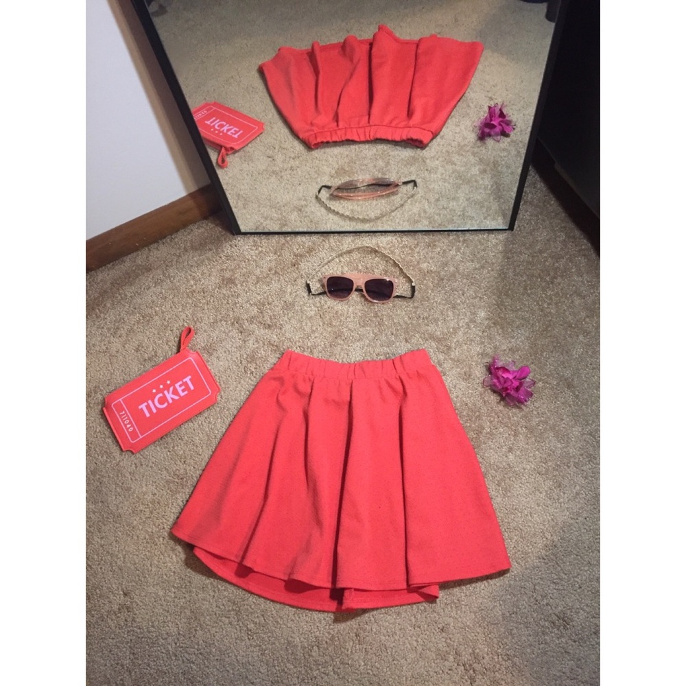Ruffle mini skirt 🌷
